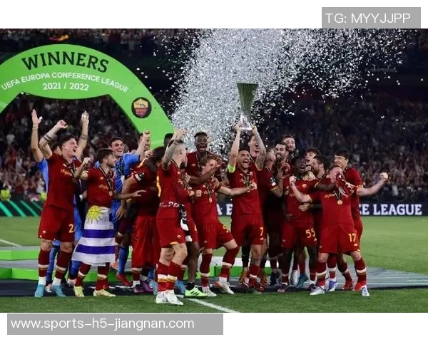 奖杯不是唯一标准托蒂的伟大超越冠军数量的限制 奖杯不是唯一标准托蒂的伟大超越冠军数量的限制