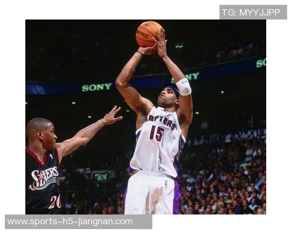 卡特布莱恩特展现灵动风采突破上篮得分引爆全场激情 卡特布莱恩特展现灵动风采突破上篮得分引爆全场激情