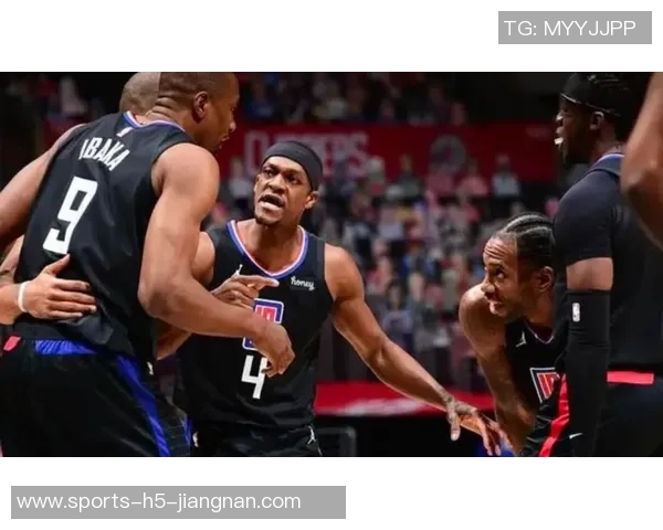 萨迪克贝全场表现惊艳15投7中斩获24分10篮板4助攻助力球队夺冠 萨迪克贝全场表现惊艳15投7中斩获24分10篮板4助攻助力球队夺冠