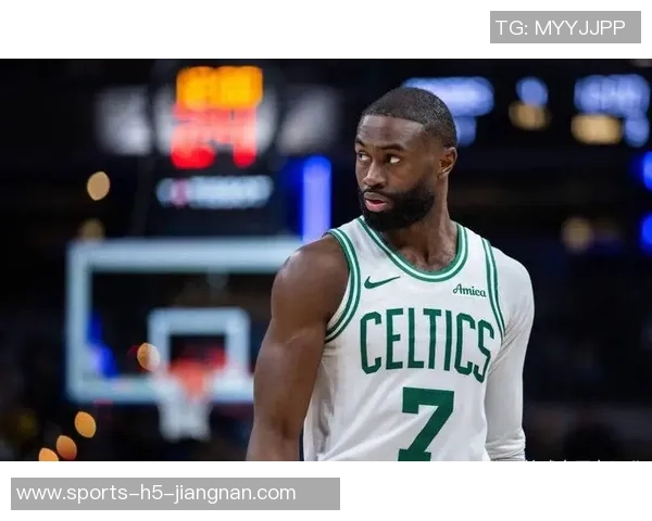 杰伦布朗助攻数创新高传球能力显著提升助力球队表现 杰伦布朗助攻数创新高传球能力显著提升助力球队表现